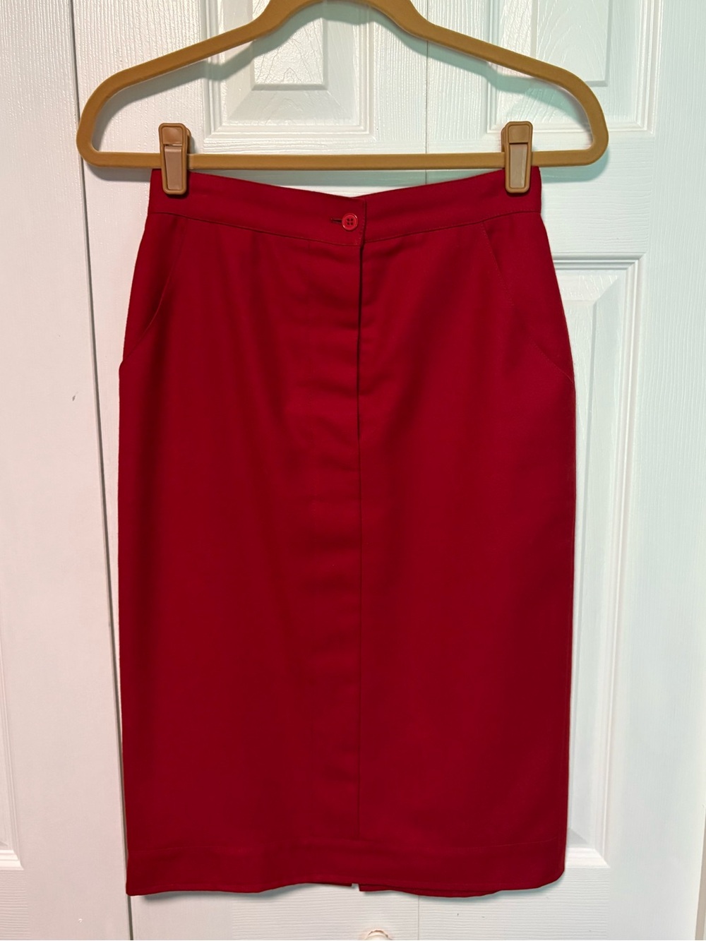 Vintage Beautiful and High Quality Red Wool Pencil Skirt